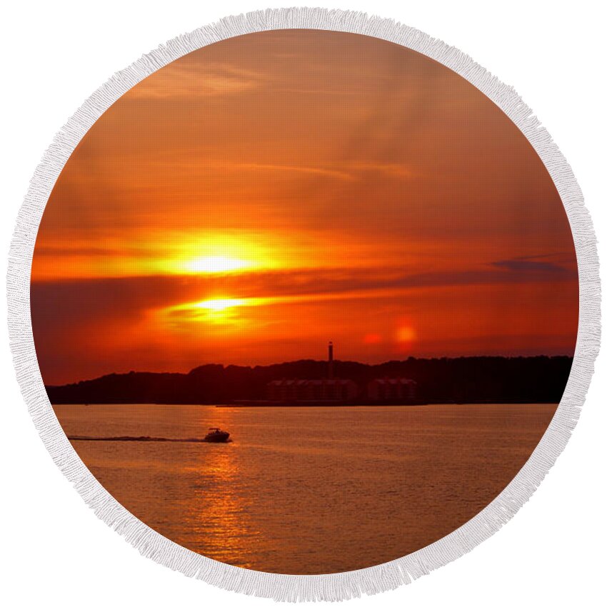 Sunset Round Beach Towel featuring the photograph Sunset Over Lake Ozark by Cricket Hackmann