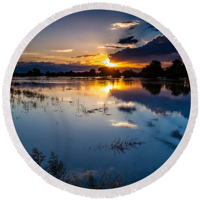Nature Round Beach Towel featuring the photograph Sunset Reflections by Steven Reed