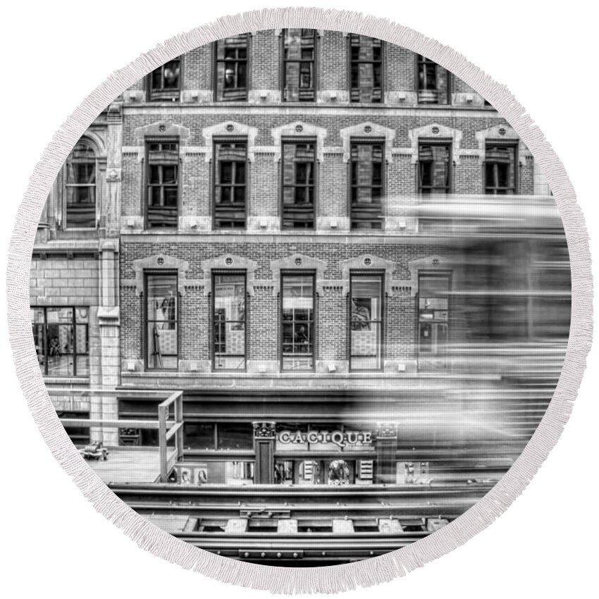 Chicago Round Beach Towel featuring the photograph The Elevated by Scott Norris