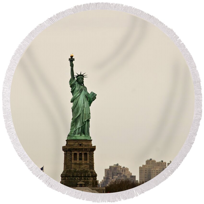 Statue Of Liberty In New York Round Beach Towel featuring the photograph The gift by Elena Perelman