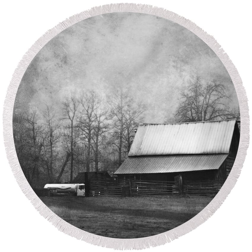 Vintage Round Beach Towel featuring the photograph The Old Barn by Theresa Tahara