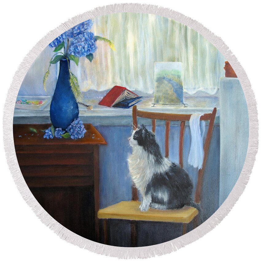 Loretta Luglio Round Beach Towel featuring the painting The Studio Cat by Loretta Luglio