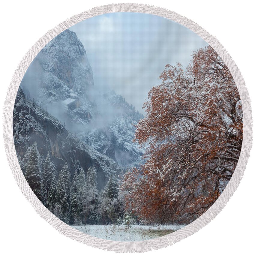 Landscape Round Beach Towel featuring the photograph The Two Seasons by Jonathan Nguyen