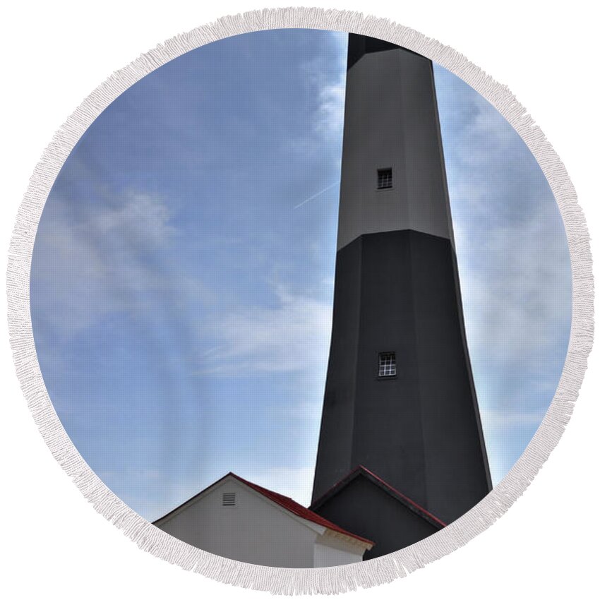 Lighthouse Round Beach Towel featuring the photograph Tybee Island Lighthouse by Deborah Klubertanz
