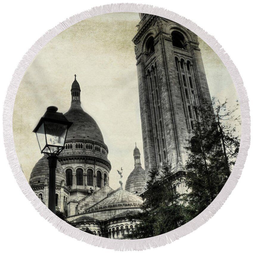 Evie Carrier Round Beach Towel featuring the photograph Vintage Paris Montmartre Basilica of Sacre Coeur by Evie Carrier