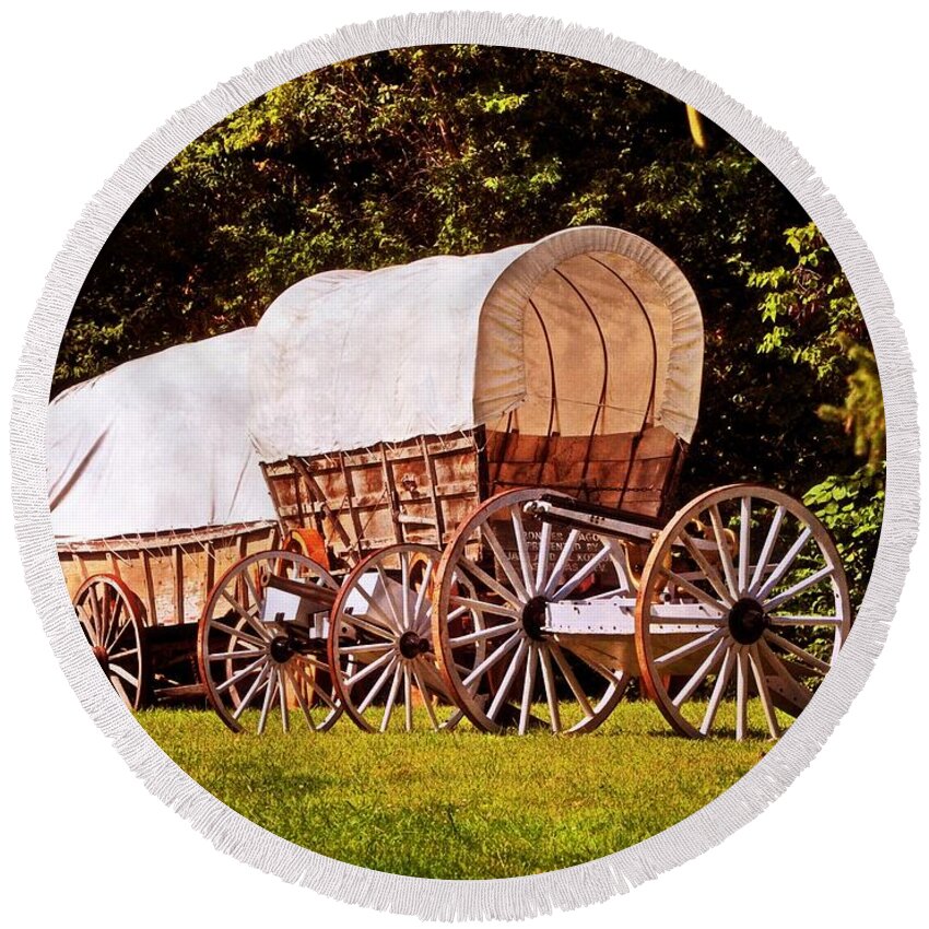 Covered Wagon Round Beach Towel featuring the photograph Wagons Ho by Marty Koch