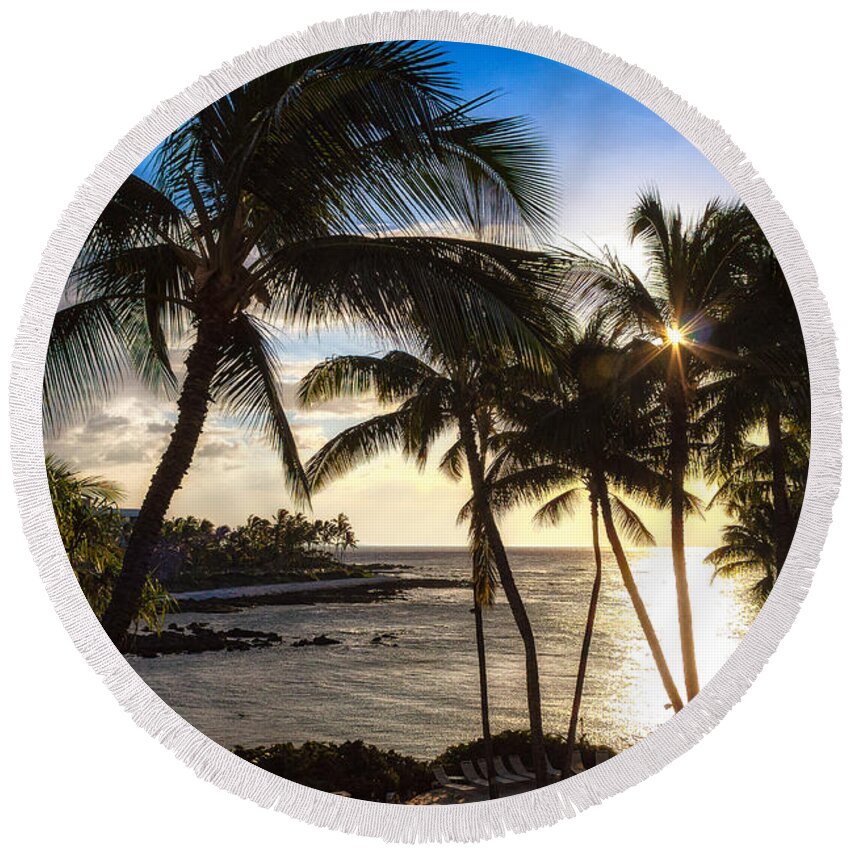 Hawaii Round Beach Towel featuring the photograph Waikoloa Sunset by Lars Lentz