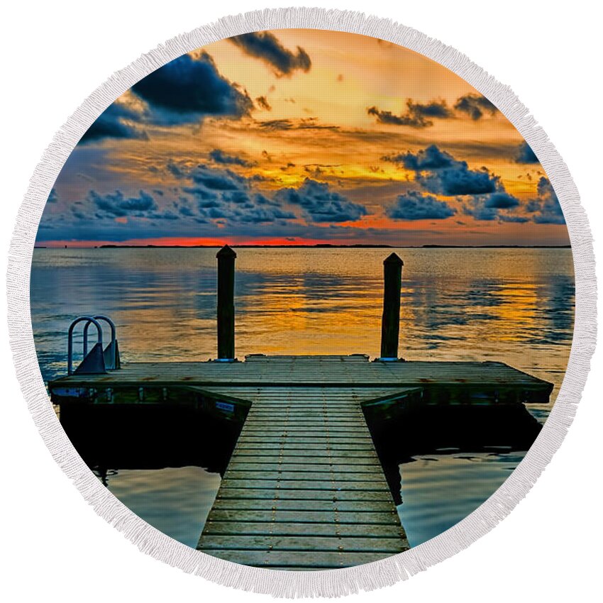 Sunset Round Beach Towel featuring the photograph Walking Into The Sunset by Olga Hamilton
