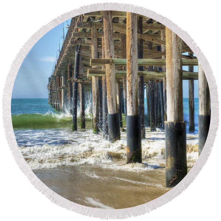 Ventura Ca. By The Sea Round Beach Towel featuring the photograph Who are you looking at by David Zanzinger