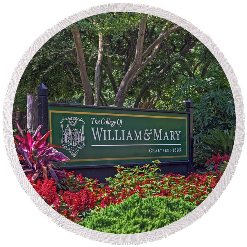 William & Mary Round Beach Towel featuring the photograph William and Mary Welcome Sign by Jerry Gammon