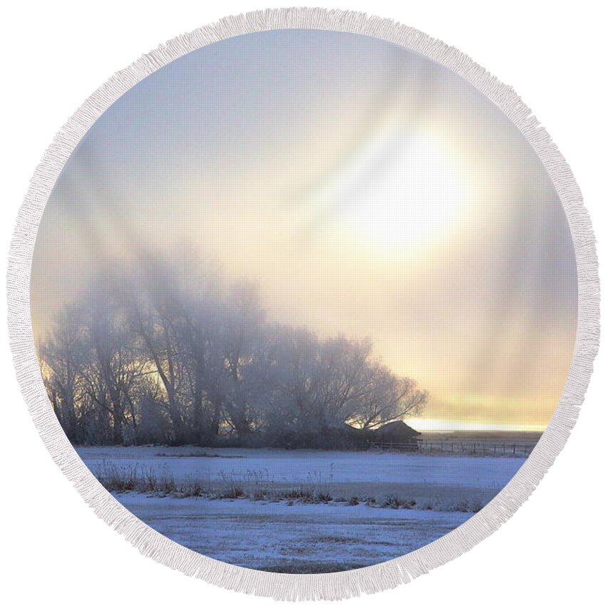Bear Lake Round Beach Towel featuring the photograph Winter Mist by David Andersen