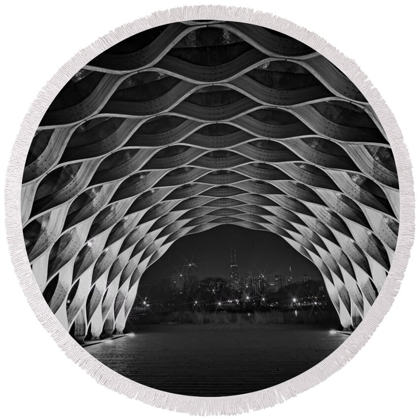 Wooden Arch Round Beach Towel featuring the photograph Wooden Archway with Chicago skyline in black and white by Sven Brogren