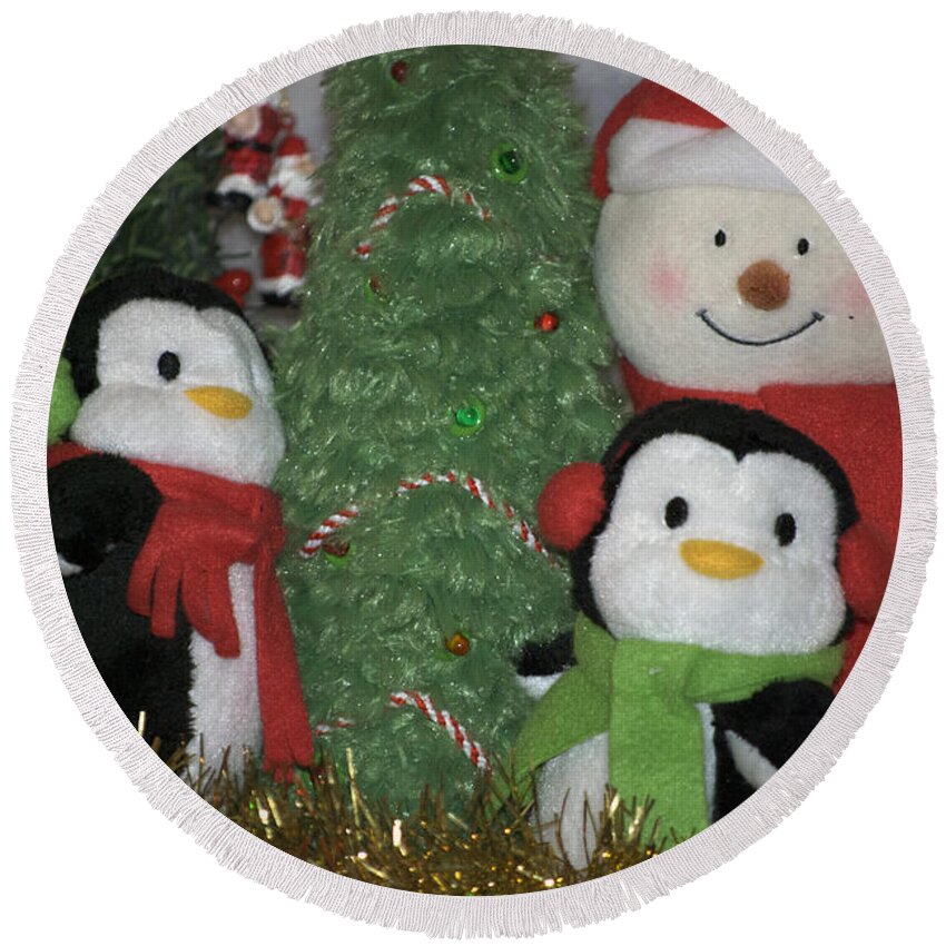 Snowman Round Beach Towel featuring the photograph Xmas Buddies by Thomas Woolworth