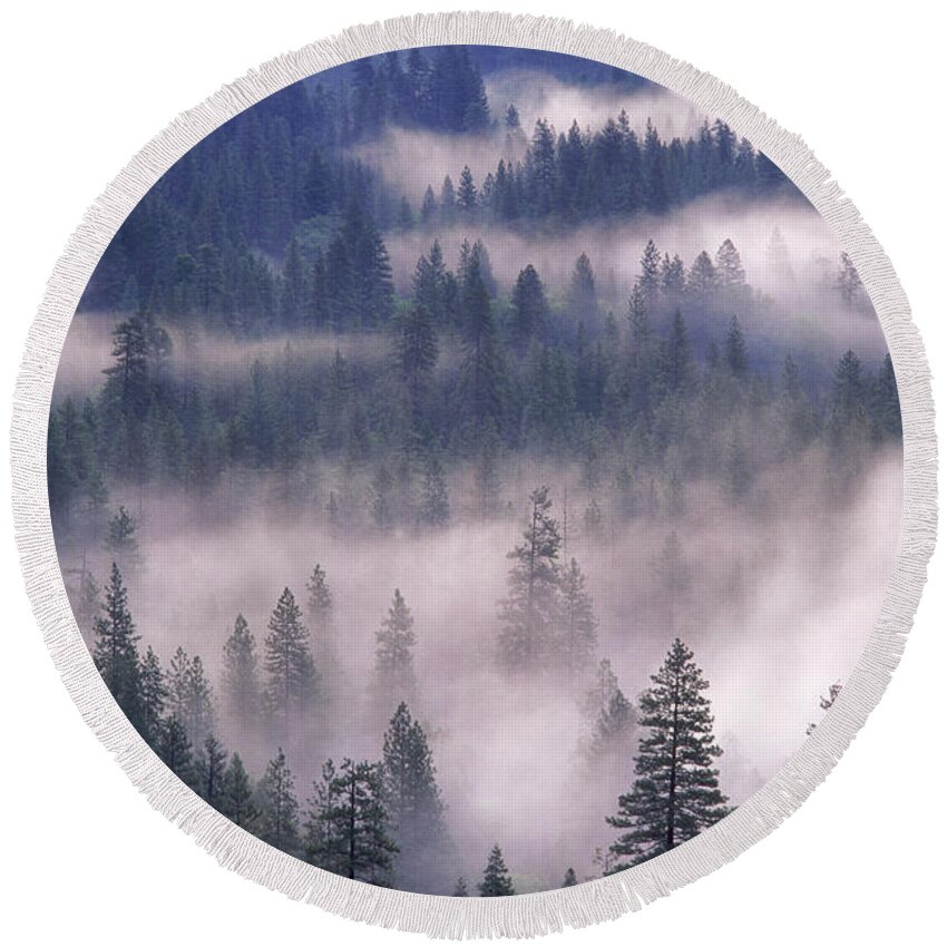 Nature Round Beach Towel featuring the photograph Yosemite Fog by George Ranalli