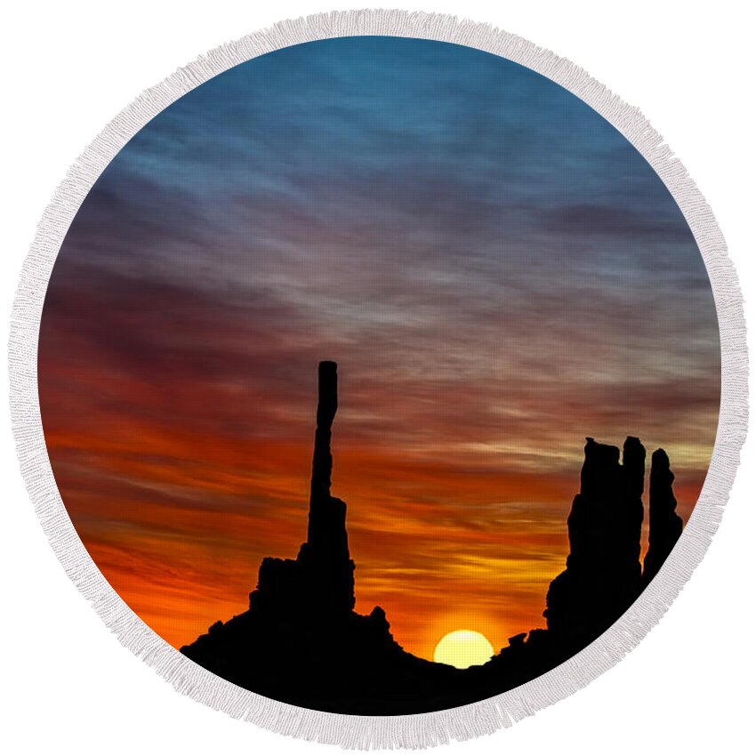 Sunrise Round Beach Towel featuring the photograph A New Day At The Totem Poles #1 by Susan Candelario