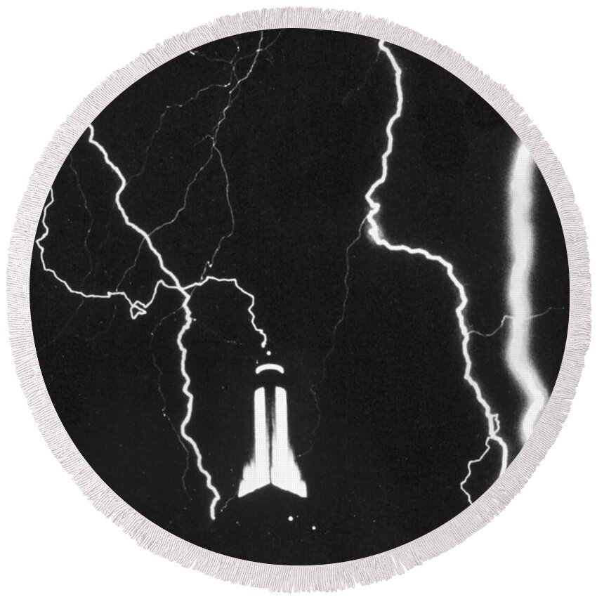 Science Round Beach Towel featuring the photograph Lightning Strikes Empire State #1 by Science Source