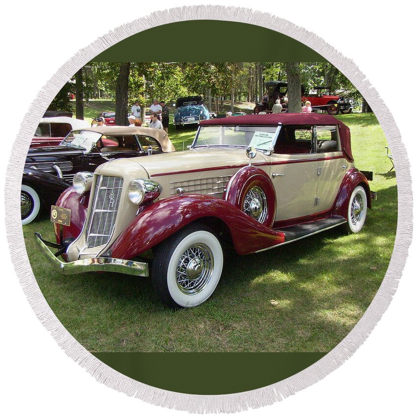 1930 Buick Round Beach Towel featuring the photograph 1930 Buick by Randy J Heath