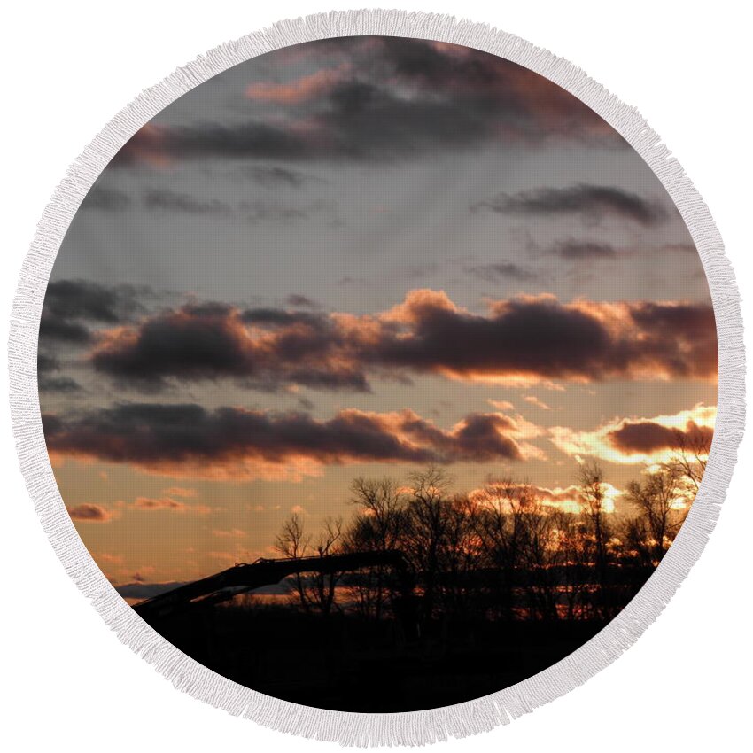 Sunset Round Beach Towel featuring the photograph A Farmers Day Is Done by Kim Galluzzo Wozniak