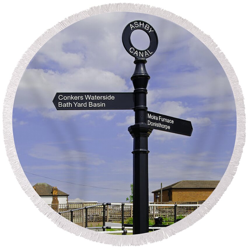 Ashby Canal Round Beach Towel featuring the photograph Ashby Canal Signpost at Moira Lock by Rod Johnson