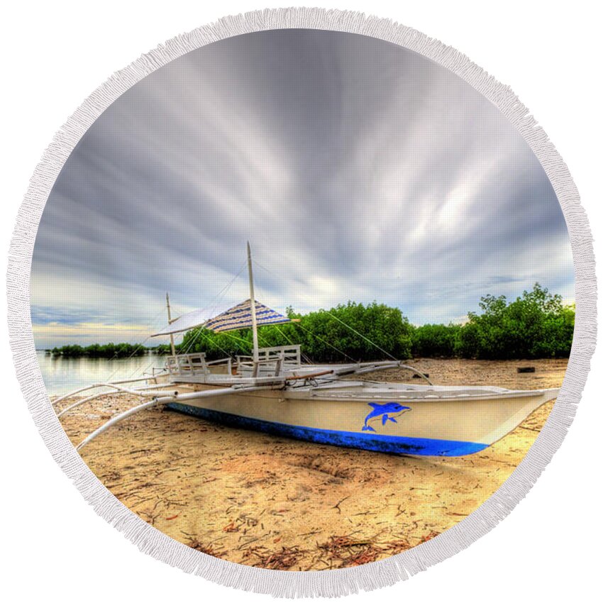 Yhun Suarez Round Beach Towel featuring the photograph Cloud Zoom by Yhun Suarez