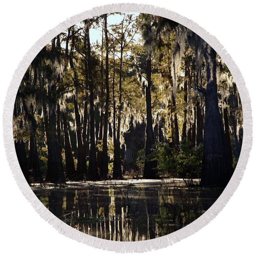 Swamp Round Beach Towel featuring the photograph Deep Swamp by Ron Weathers