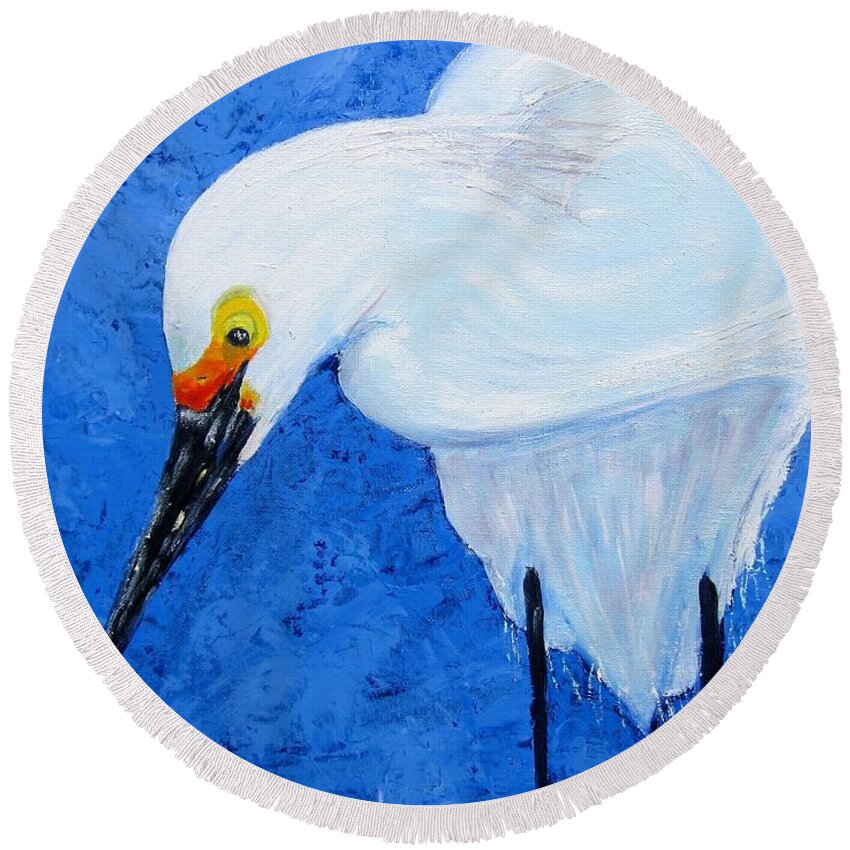 Egret Round Beach Towel featuring the painting Egret Hunting by Kathryn Barry