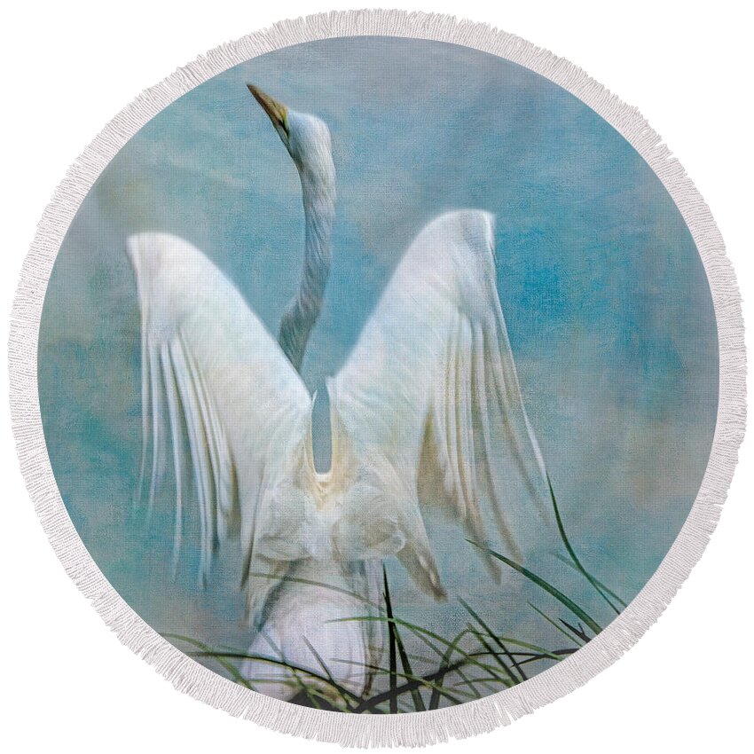Egret Round Beach Towel featuring the photograph Egret Preparing to Launch by Chris Lord