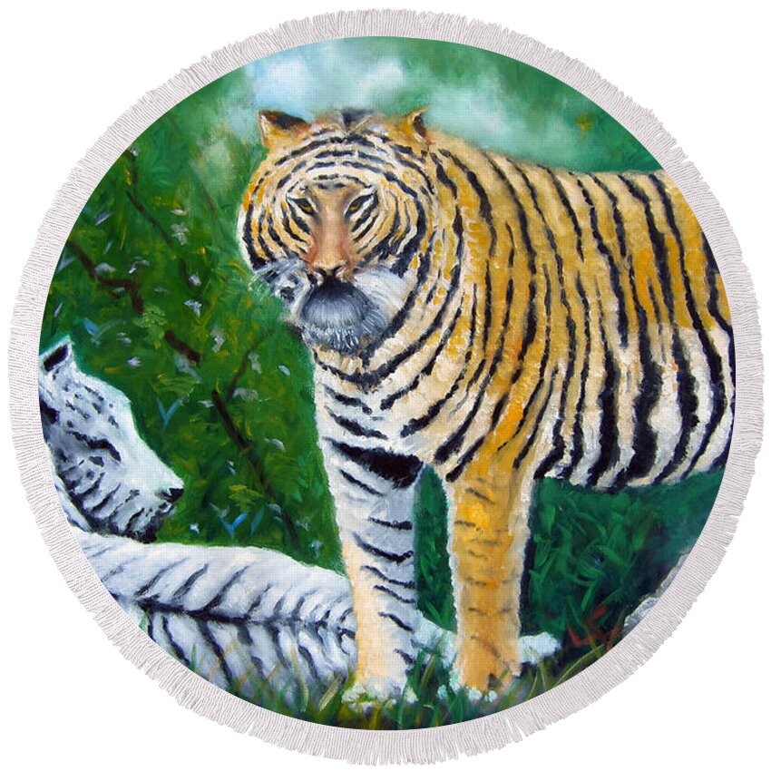 Tigers Round Beach Towel featuring the painting Jungle Vigilance by Leonardo Ruggieri
