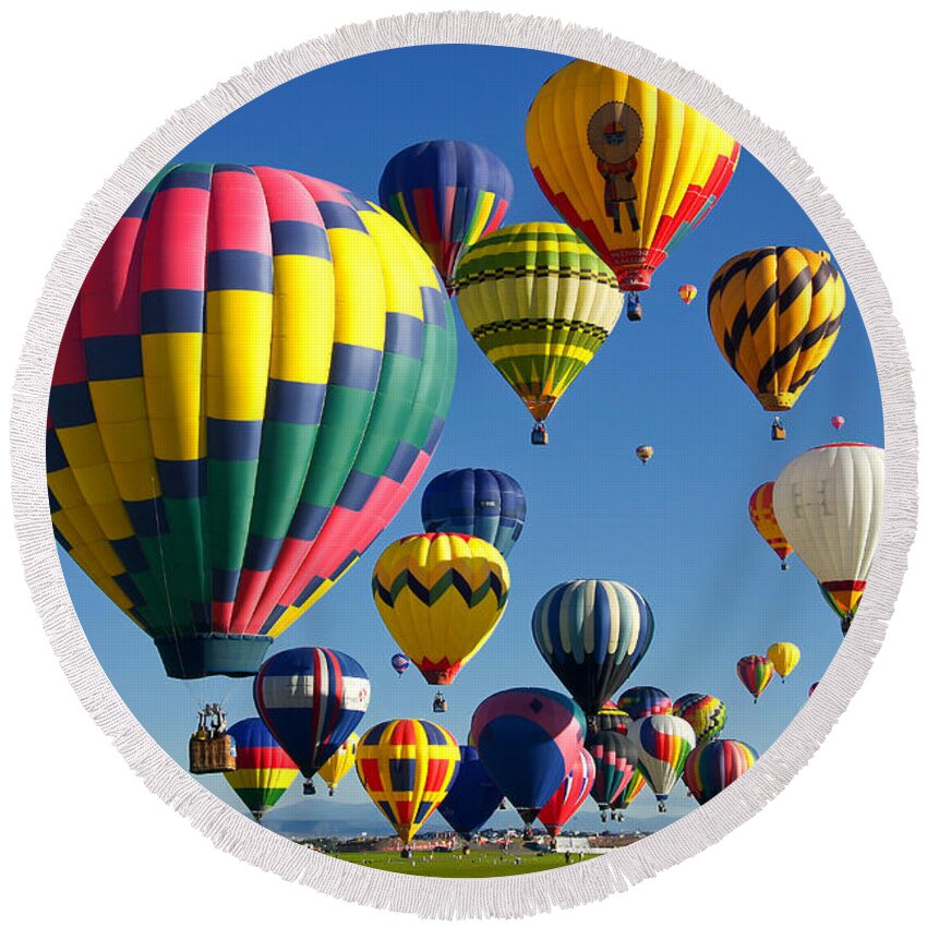Balloon Round Beach Towel featuring the photograph LOTS of Balloons by Joe Myeress