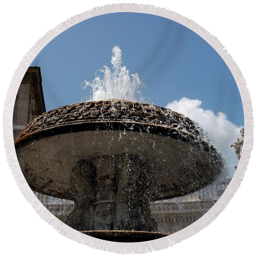 Aqua Paola Round Beach Towel featuring the photograph Maderno's Fountain by Joseph Yarbrough