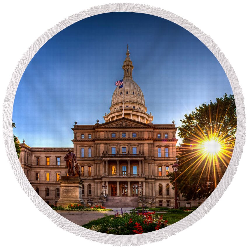 Capitol Round Beach Towel featuring the photograph Michigan Capitol - HDR-1 by Larry Carr