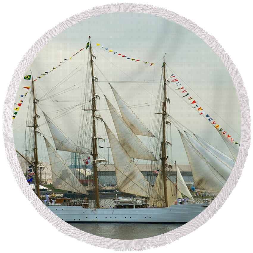 Baltimore Round Beach Towel featuring the photograph NVe Cisne Branco passing by Fort McHenry by Mark Dodd