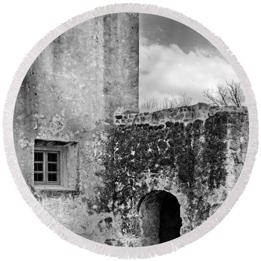 Old Stone Building Round Beach Towel featuring the photograph Old Stone Building Black And White by Jill Battaglia