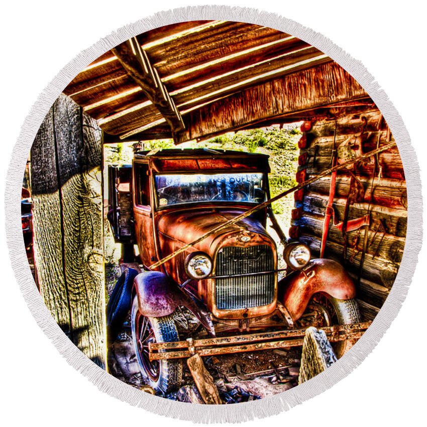 Old Truck Round Beach Towel featuring the photograph Pickup relic by Jon Berghoff