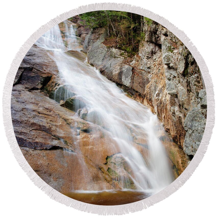 Arethusa-ripley Falls Trail Round Beach Towel featuring the photograph Ripley Falls - Crawford Notch State Park New Hampshire USA by Erin Paul Donovan