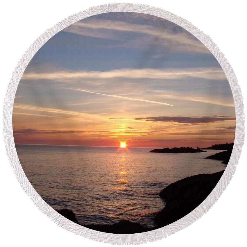 Sunrise Round Beach Towel featuring the photograph Rising Sun by Bonfire Photography