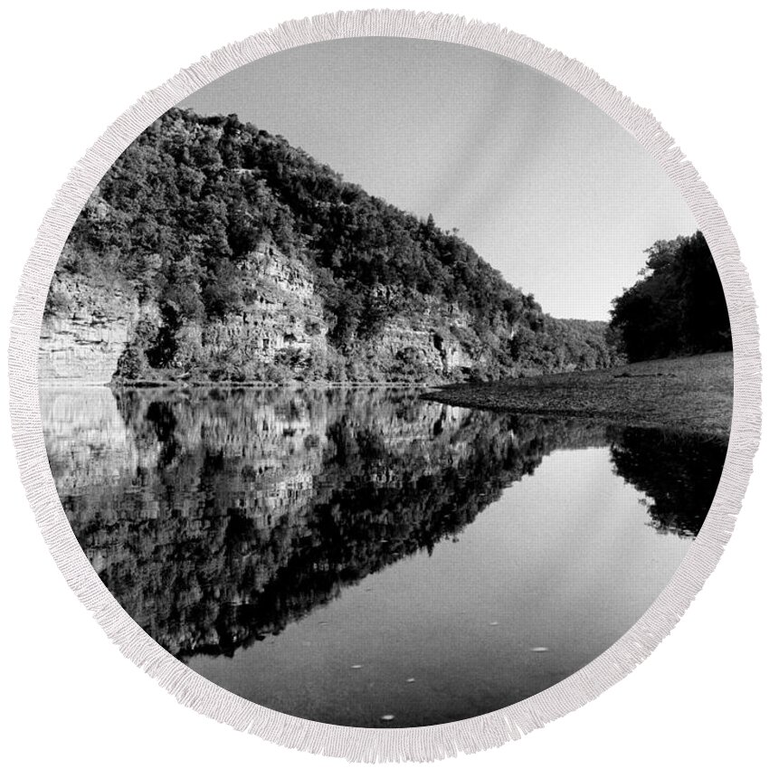 River Round Beach Towel featuring the photograph Round the Bend Buffalo River in Black and White by Joshua House