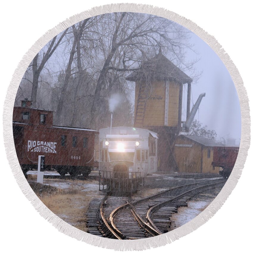 Steam Train Photographs Round Beach Towel featuring the photograph Snows a Coming by Ken Smith