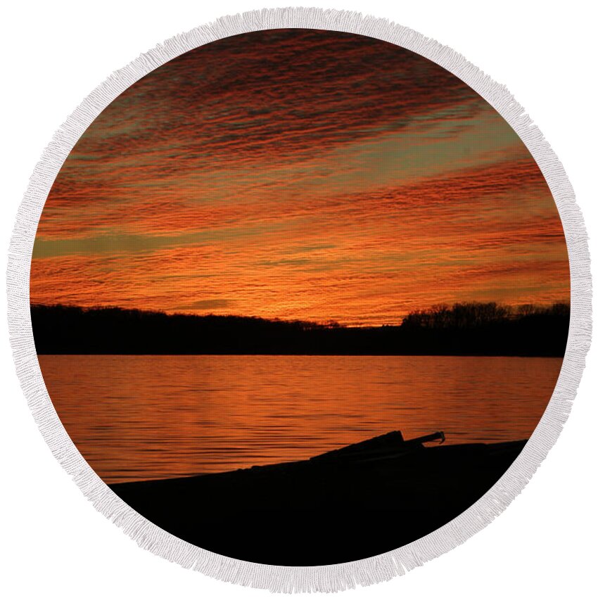 Sunset Round Beach Towel featuring the photograph Sunset And Kayak by Daniel Reed