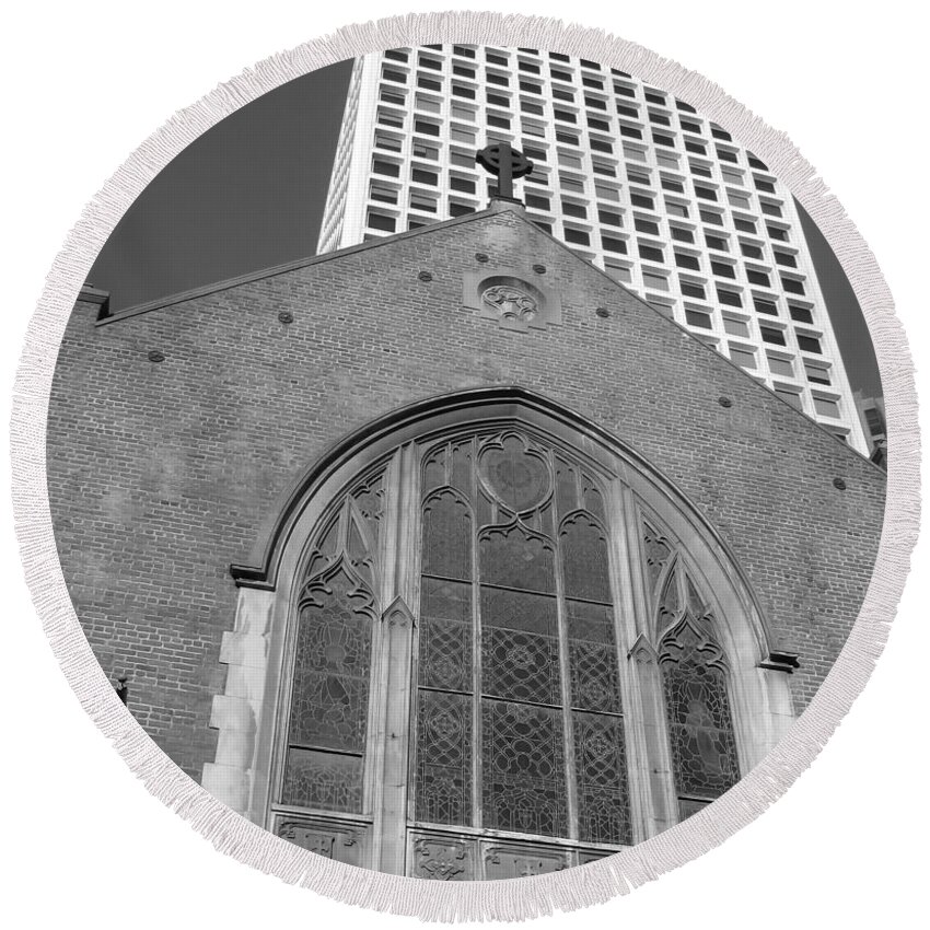St Marks Lutheran Church Round Beach Towel featuring the photograph Vintage and Modern - San Francisco BW 2009 by Connie Fox