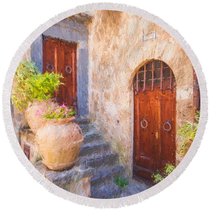 Bagnoregio Round Beach Towel featuring the photograph Courtyard of Tuscany by David Letts