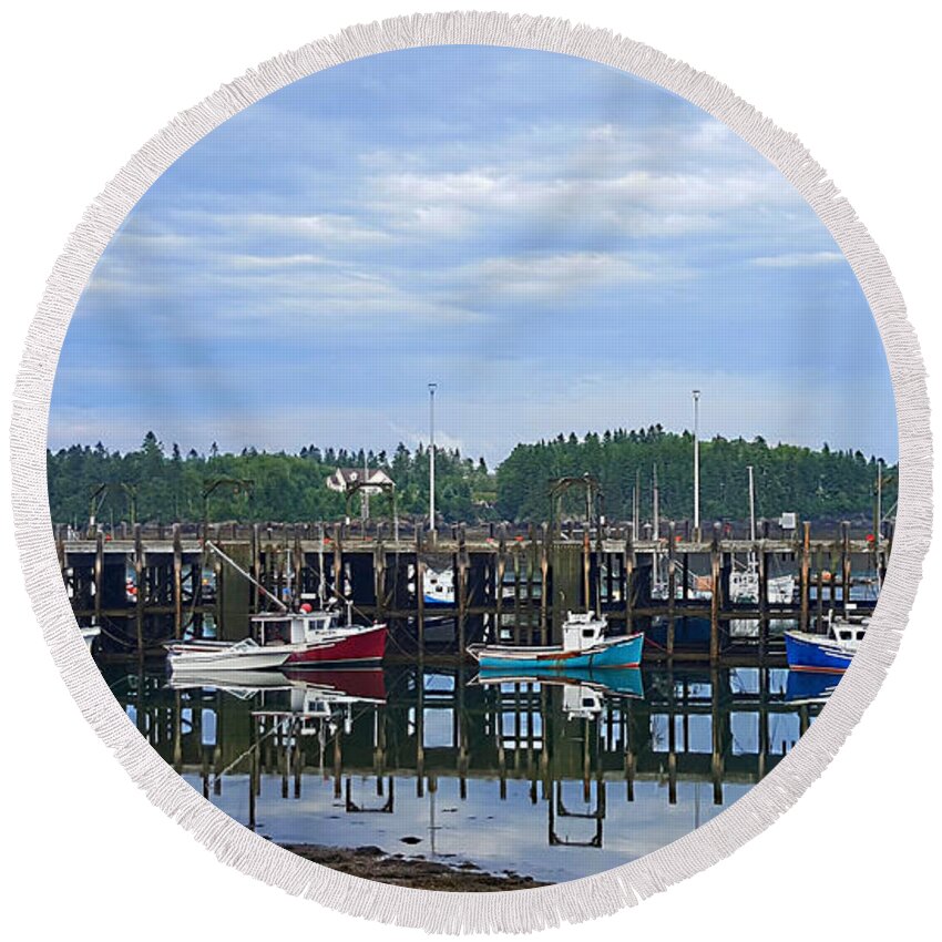Sea Round Beach Towel featuring the photograph Fishing Boats - Beaver Harbour #2 by Michael Graham