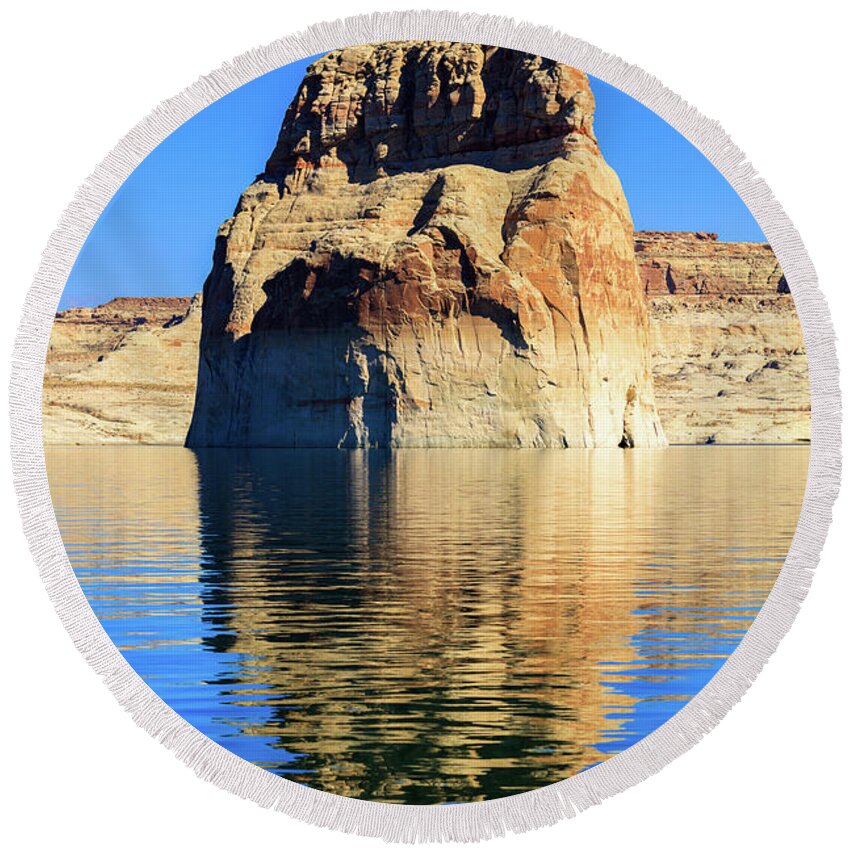 Lone Rock Canyon Round Beach Towel featuring the photograph Lone Rock Canyon by Raul Rodriguez