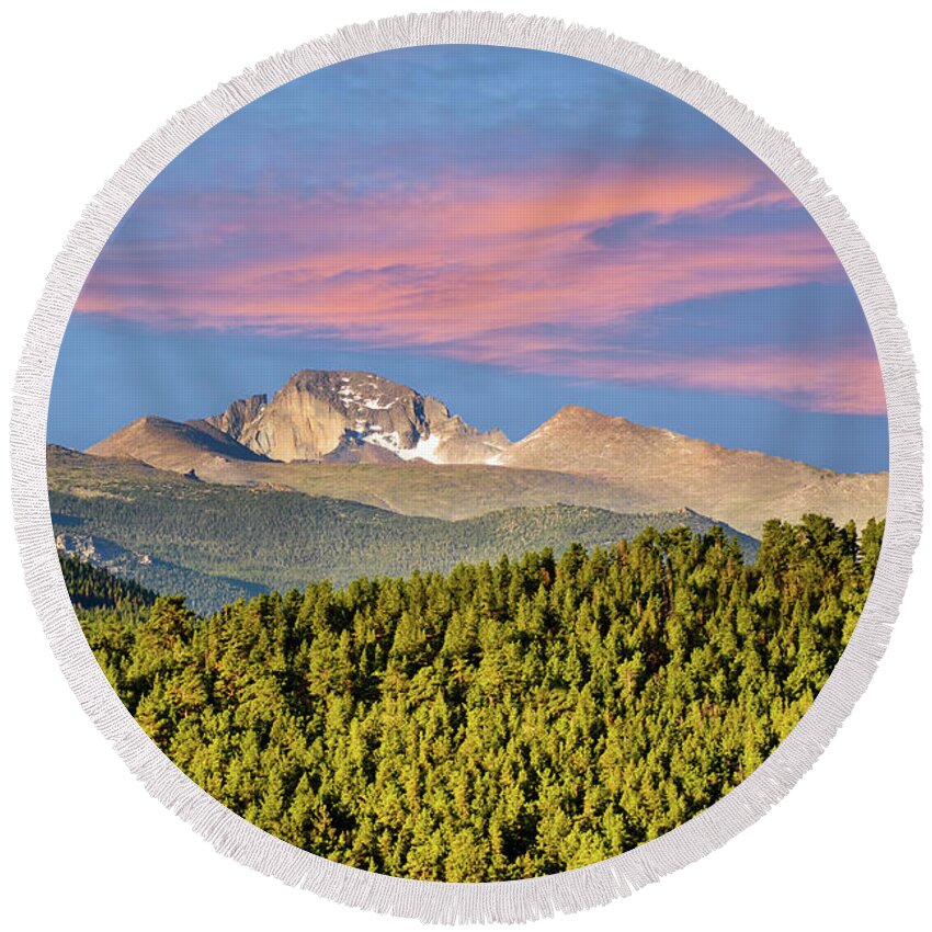 Beauty In Nature Round Beach Towel featuring the photograph Longs Peak at Sunrise by Jeff Goulden