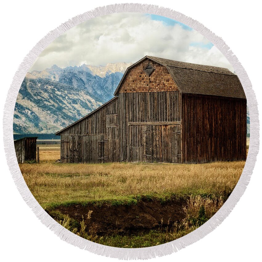 Mormon Row District Round Beach Towel featuring the photograph Mormon Row Barn No 2 #1 by Sandra Selle Rodriguez