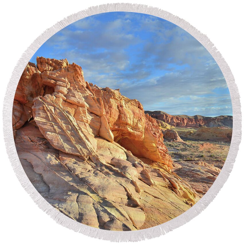 Valley Of Fire State Park Round Beach Towel featuring the photograph Morning Light on Valley of Fire #1 by Ray Mathis