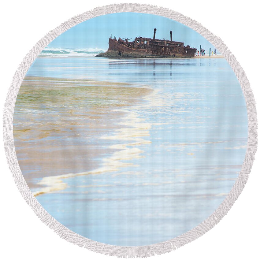 Shipwreck Round Beach Towel featuring the photograph Shipwreck #1 by Andrew Michael