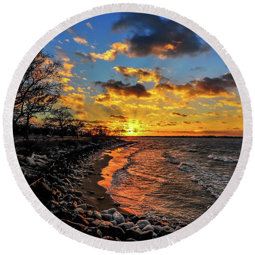 Landscape Round Beach Towel featuring the photograph Winter sunset on a Chesapeake Bay beach #1 by Patrick Wolf