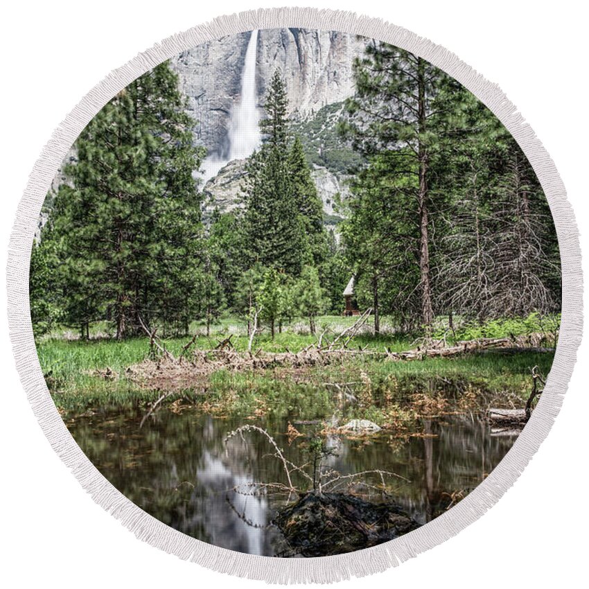 Yosemite Round Beach Towel featuring the photograph Yosemite View 16 #1 by Ryan Weddle
