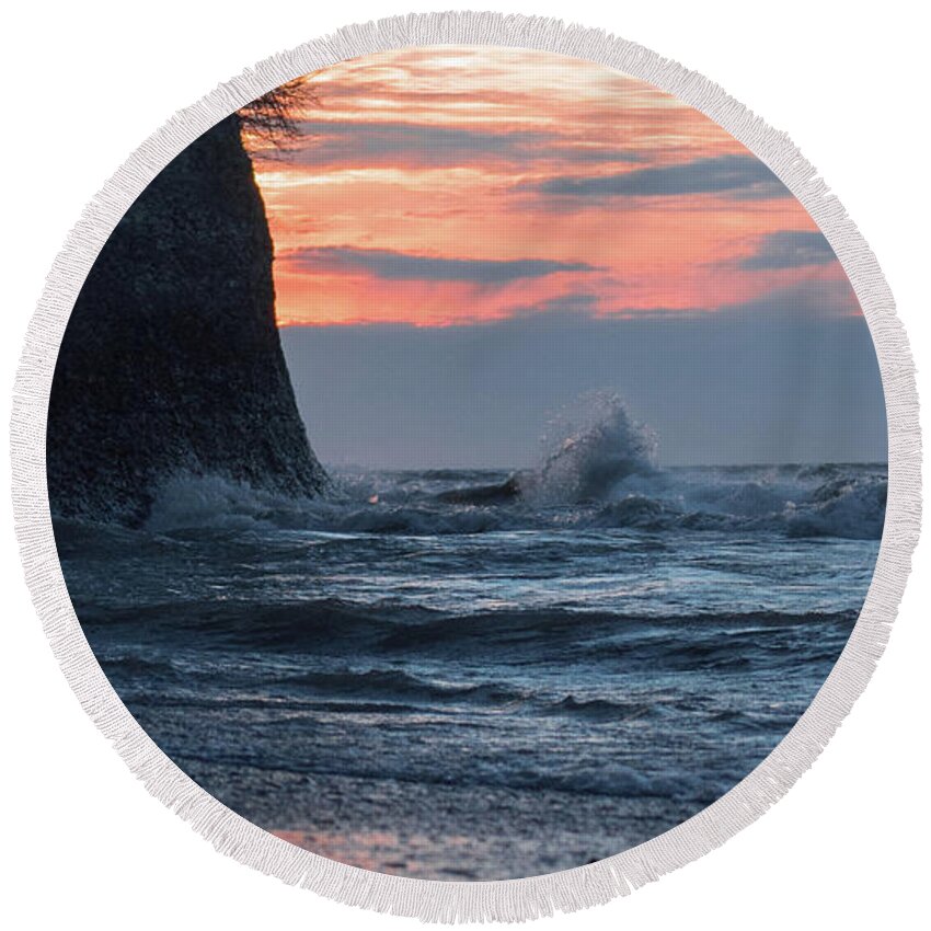 Lake Erie Round Beach Towel featuring the photograph Lake Erie Waves #17 by Dave Niedbala